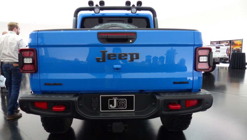 Illustration for article titled The Jeep J6 Concept Is the Regular Cab Long-Bed Jeep Pickup We've All Been Yearning For